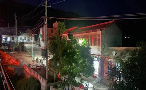 乌苏太阳能路灯防雷接地做法详解