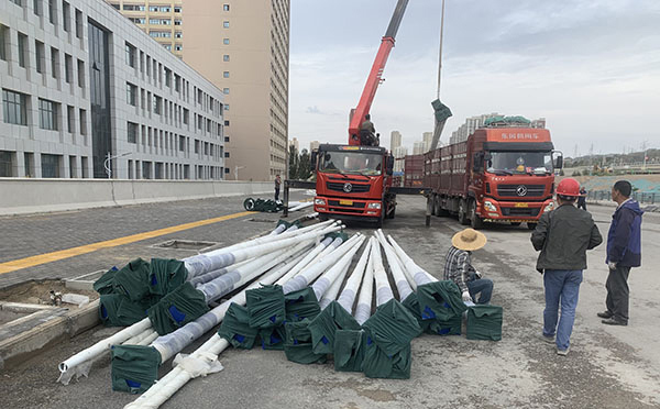 乌苏太阳能路灯灯杆垂直度矫正方法与维护